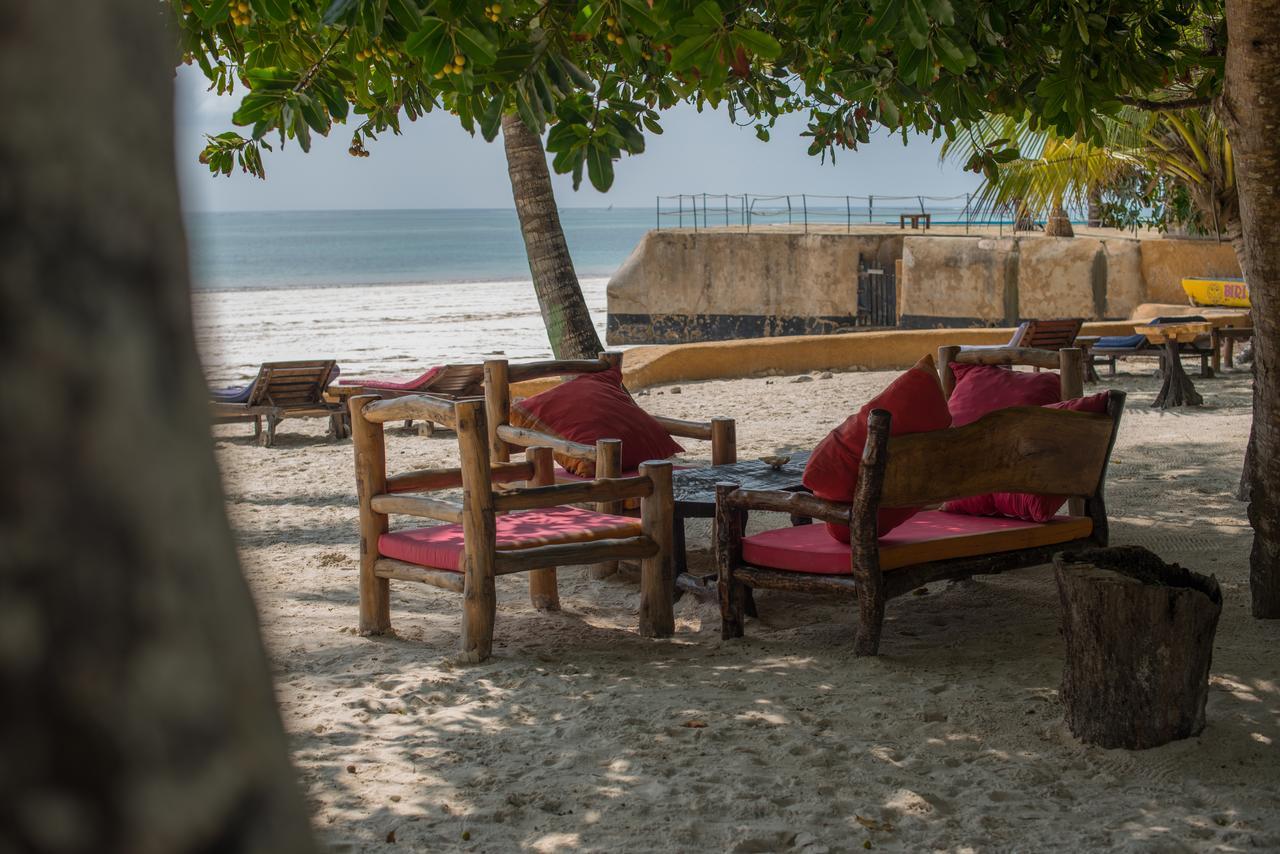 بيت شباب Soul Breeze Backpackers Diani شاطئ دياني المظهر الخارجي الصورة