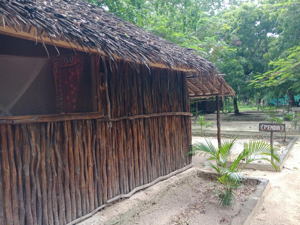 بيت شباب Soul Breeze Backpackers Diani شاطئ دياني المظهر الخارجي الصورة